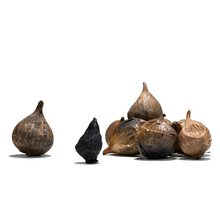 Load image into Gallery viewer, Black Garlic - Tỏi Đen
